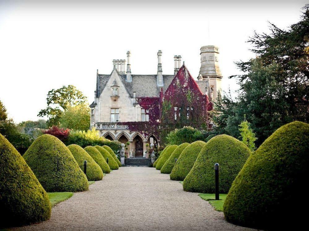 Manor By The Lake Cheltenham Exterior photo